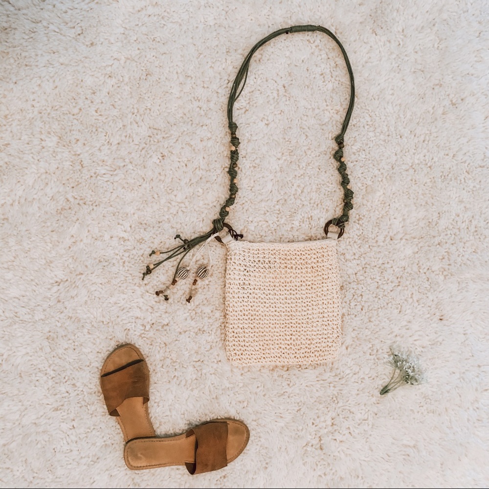 Vintage • Cream Beaded Woven Beach Purse Crossbody